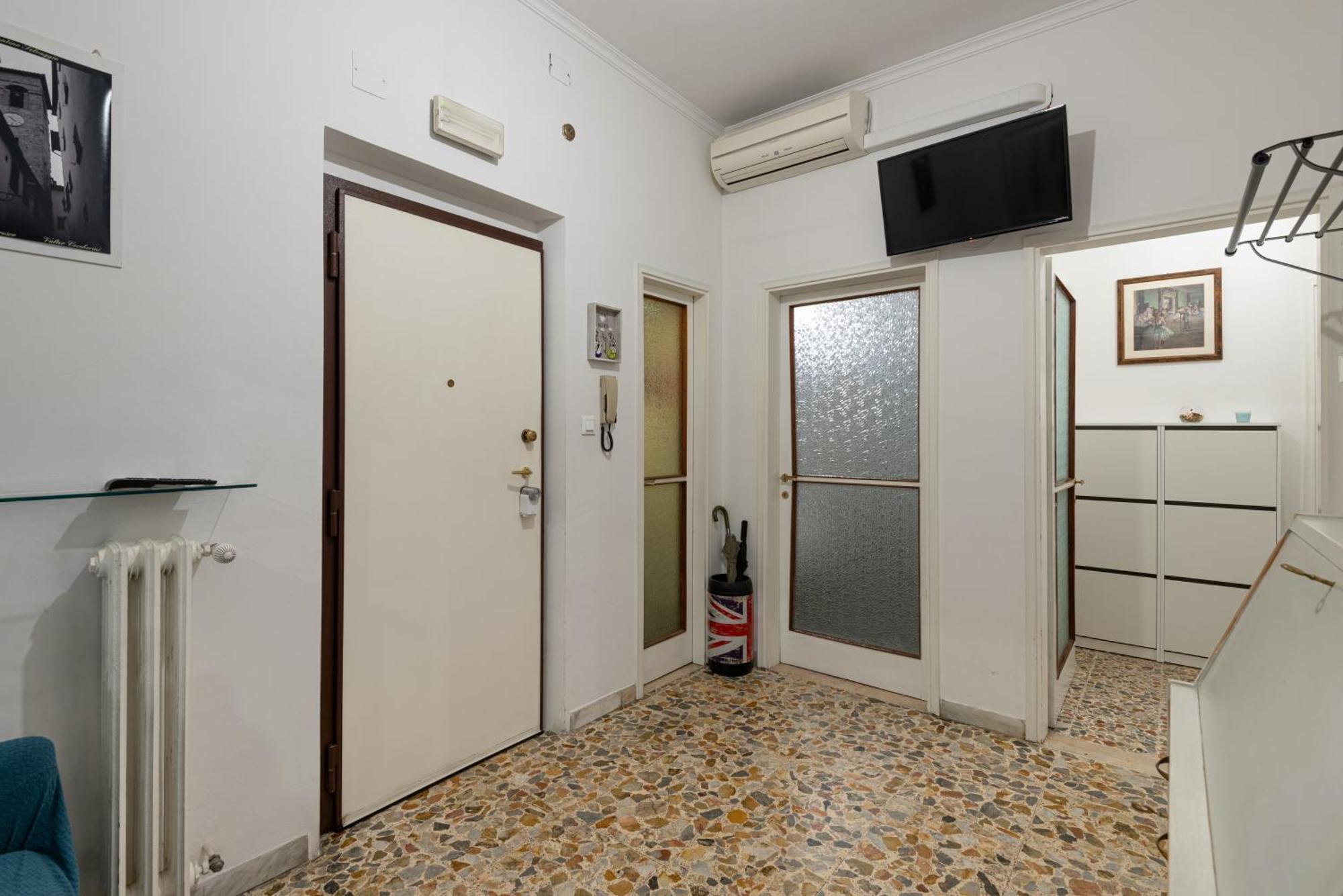 Comfortable Apartment 10 Minutes From City Center Florence Exterior photo