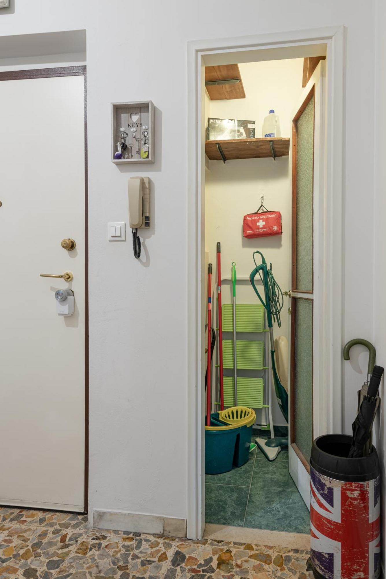 Comfortable Apartment 10 Minutes From City Center Florence Exterior photo
