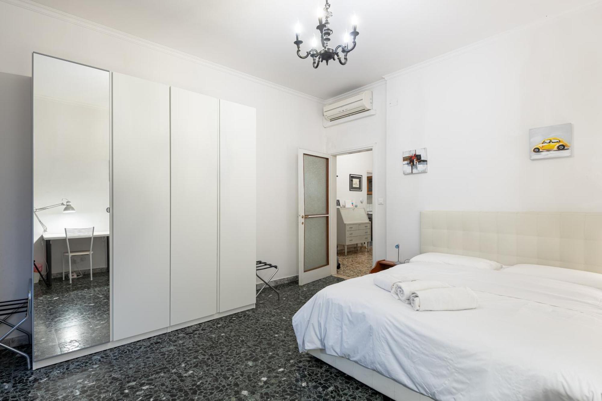 Comfortable Apartment 10 Minutes From City Center Florence Exterior photo